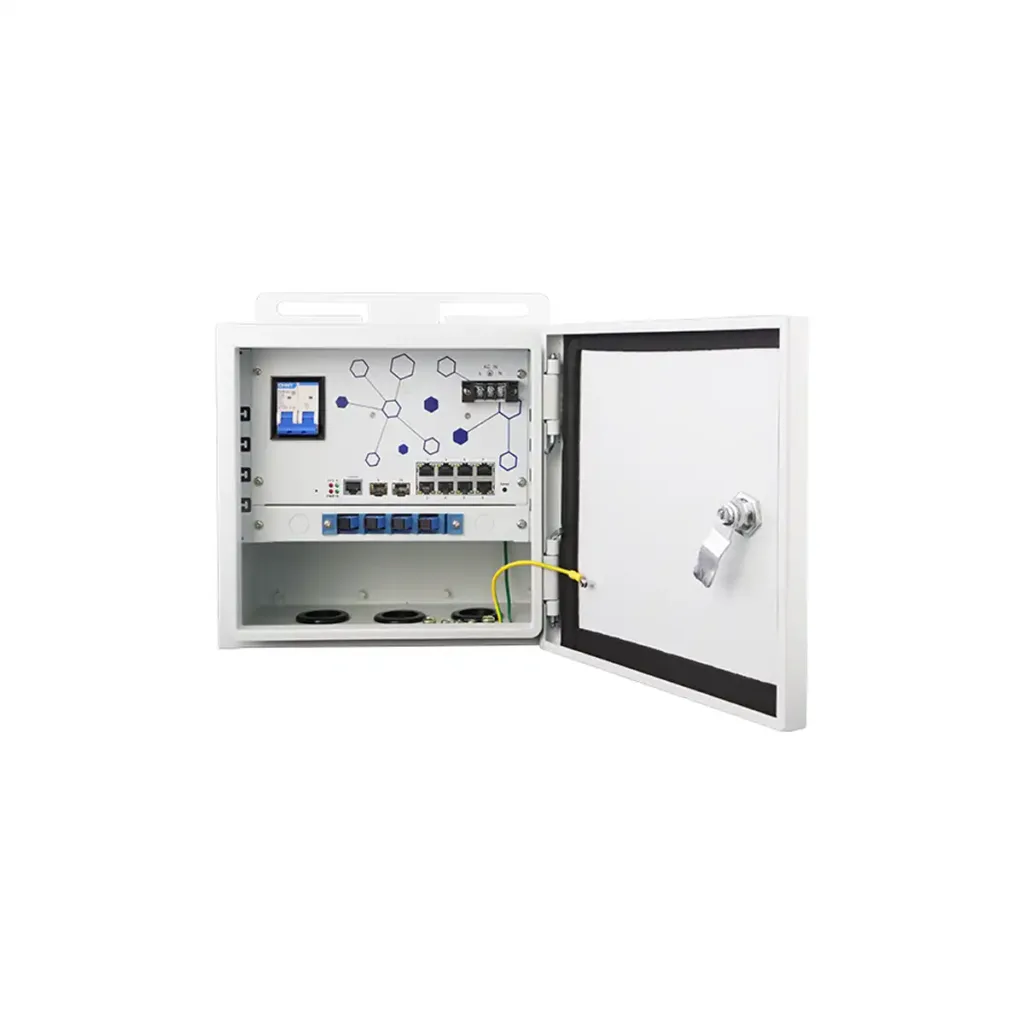 N-net QB3082SPGM-200 – vonkajší IP55 L2 riadený PoE panel s 8× Gigabit PoE do 30 W, 2× Gigabit SFP a PoE rozpočtom do 185 W